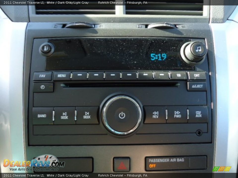 Audio System of 2011 Chevrolet Traverse LS Photo #19