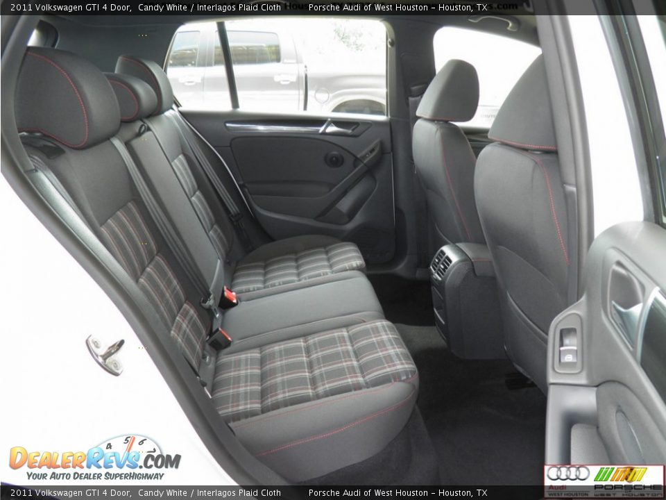 2011 Volkswagen GTI 4 Door Candy White / Interlagos Plaid Cloth Photo #28