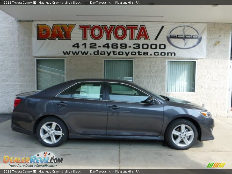 2012 Toyota Camry SE Magnetic Gray Metallic / Black Photo #1