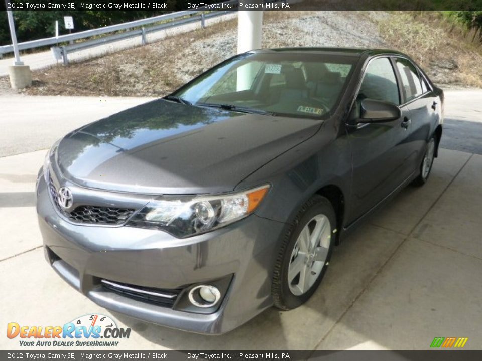 2012 Toyota Camry SE Magnetic Gray Metallic / Black Photo #5