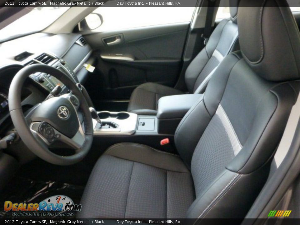 2012 Toyota Camry SE Magnetic Gray Metallic / Black Photo #8