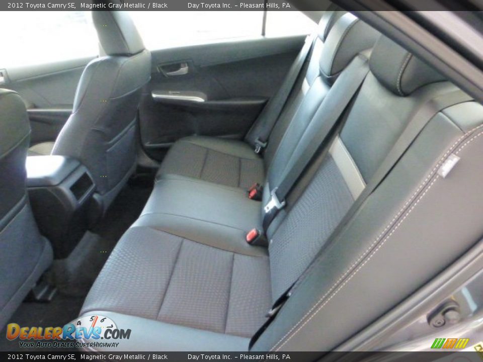 2012 Toyota Camry SE Magnetic Gray Metallic / Black Photo #9