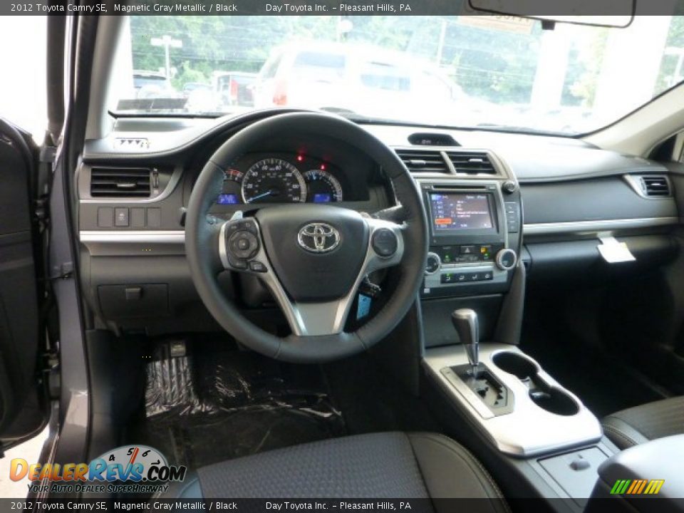 2012 Toyota Camry SE Magnetic Gray Metallic / Black Photo #10