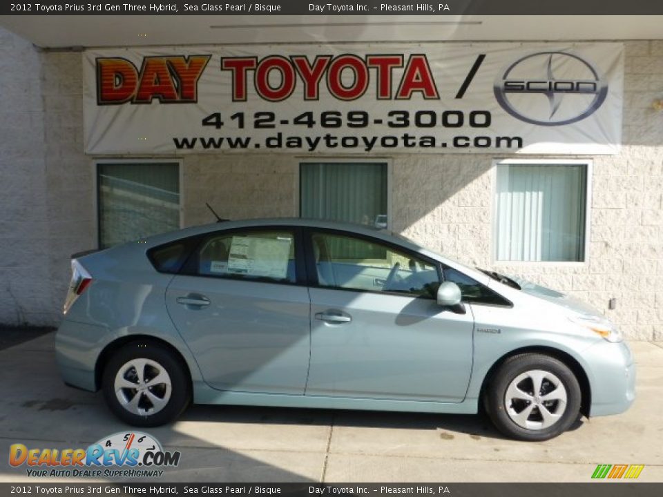 2012 Toyota Prius 3rd Gen Three Hybrid Sea Glass Pearl / Bisque Photo #1