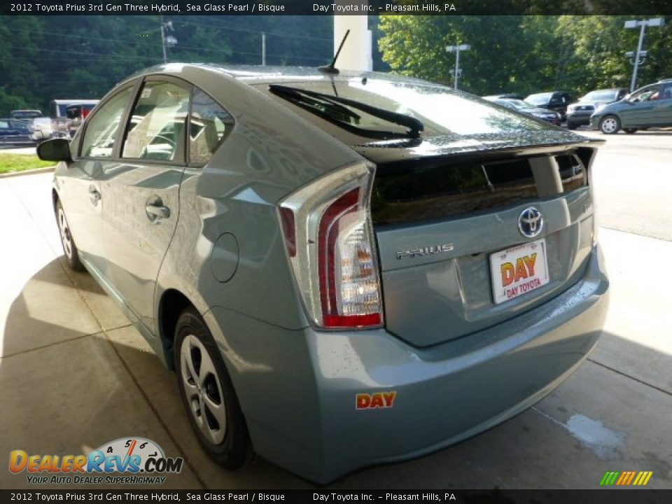 2012 Toyota Prius 3rd Gen Three Hybrid Sea Glass Pearl / Bisque Photo #4