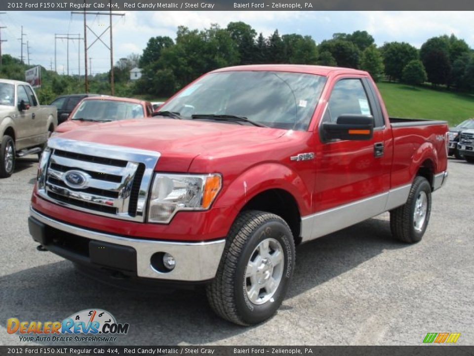 Front 3/4 View of 2012 Ford F150 XLT Regular Cab 4x4 Photo #4