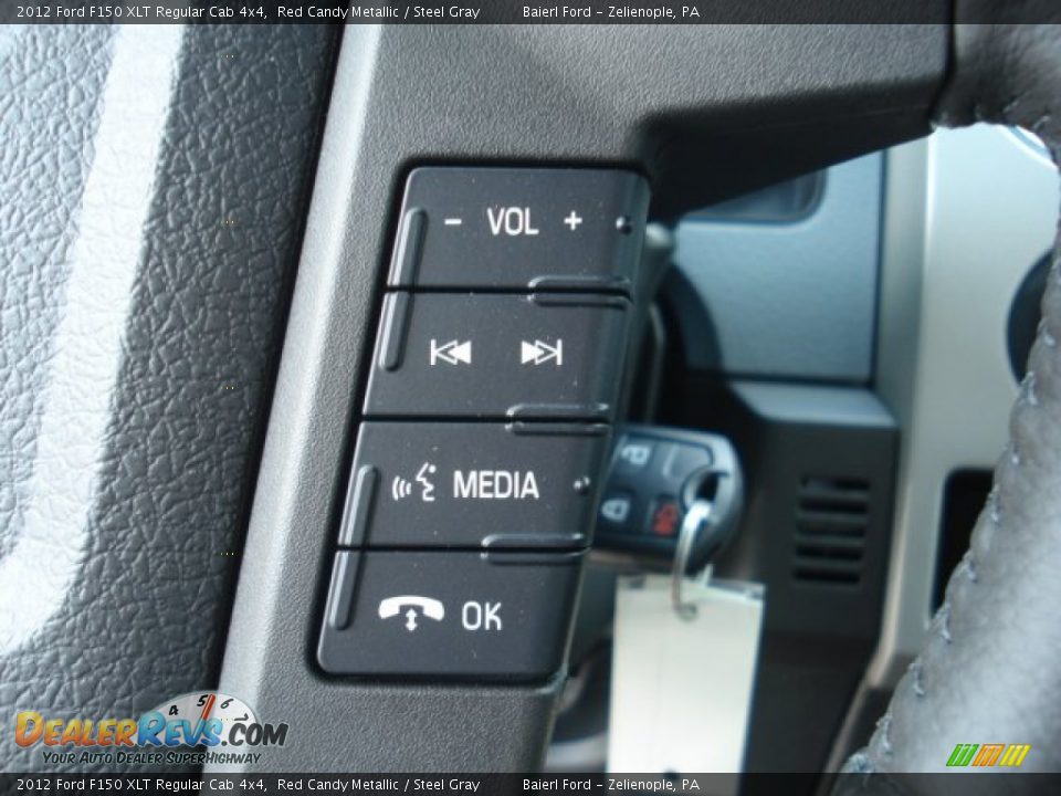 Controls of 2012 Ford F150 XLT Regular Cab 4x4 Photo #18