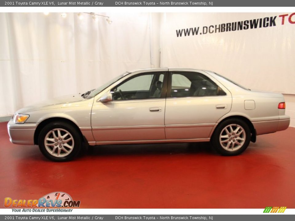 2001 Toyota Camry XLE V6 Lunar Mist Metallic / Gray Photo #5