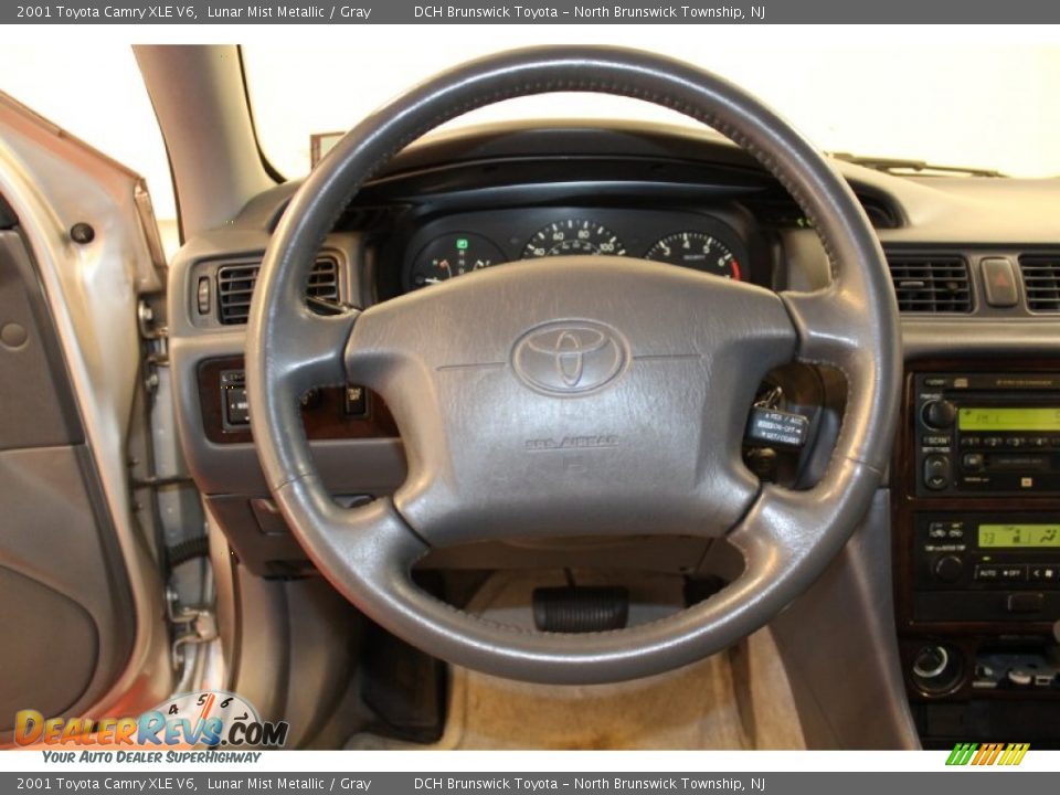 2001 Toyota Camry XLE V6 Lunar Mist Metallic / Gray Photo #15