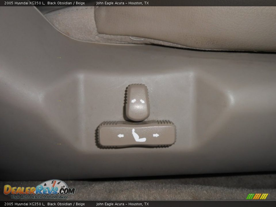 2005 Hyundai XG350 L Black Obsidian / Beige Photo #16