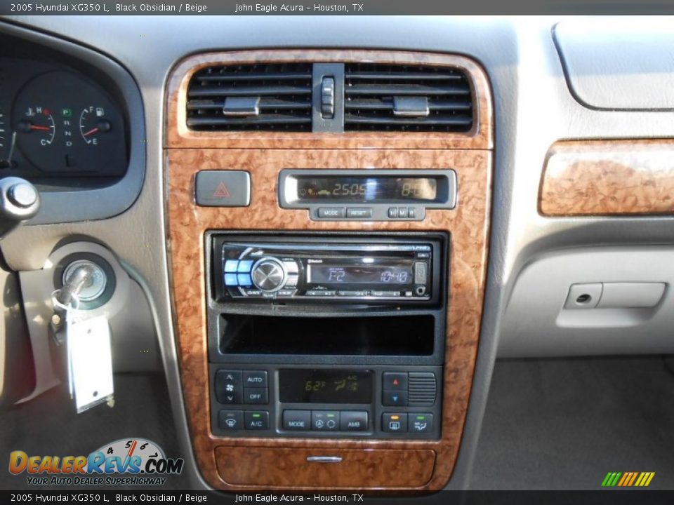 2005 Hyundai XG350 L Black Obsidian / Beige Photo #22