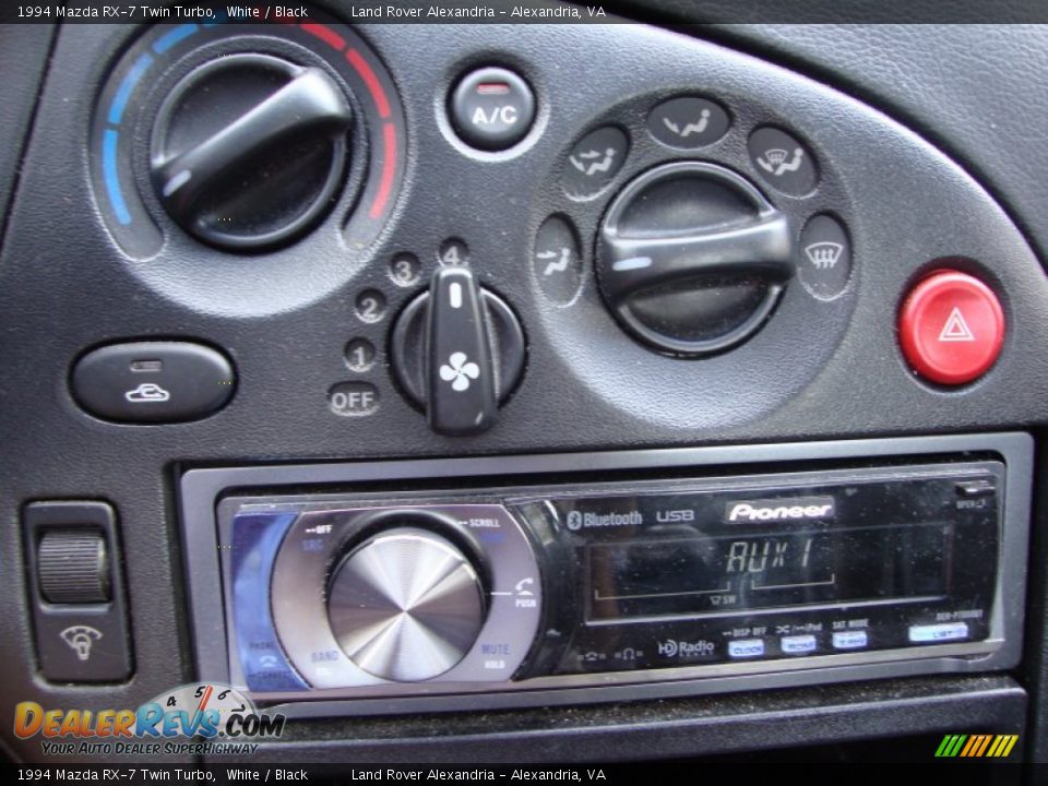 Controls of 1994 Mazda RX-7 Twin Turbo Photo #29