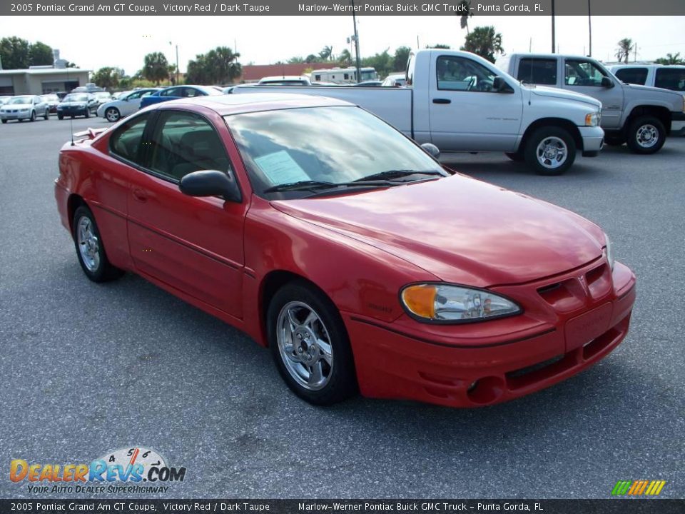 2005 Pontiac Grand Am GT Coupe Victory Red / Dark Taupe Photo #3