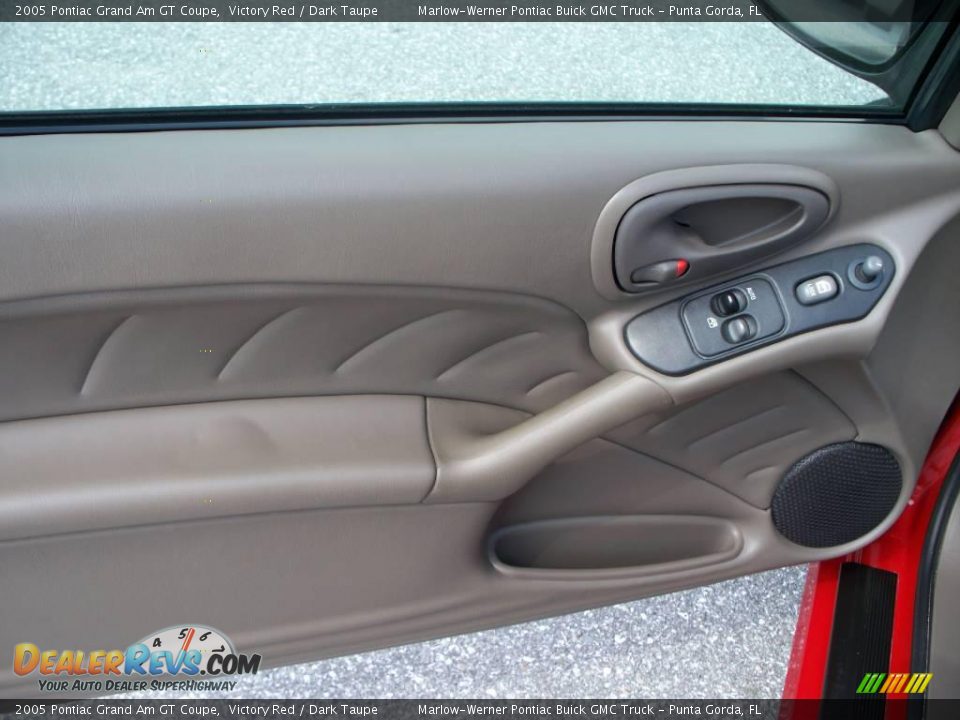 2005 Pontiac Grand Am GT Coupe Victory Red / Dark Taupe Photo #14