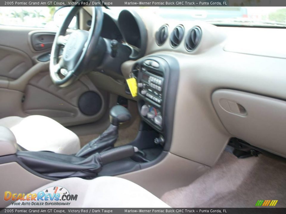 2005 Pontiac Grand Am GT Coupe Victory Red / Dark Taupe Photo #16