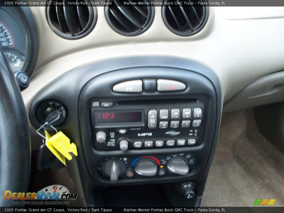 2005 Pontiac Grand Am GT Coupe Victory Red / Dark Taupe Photo #21