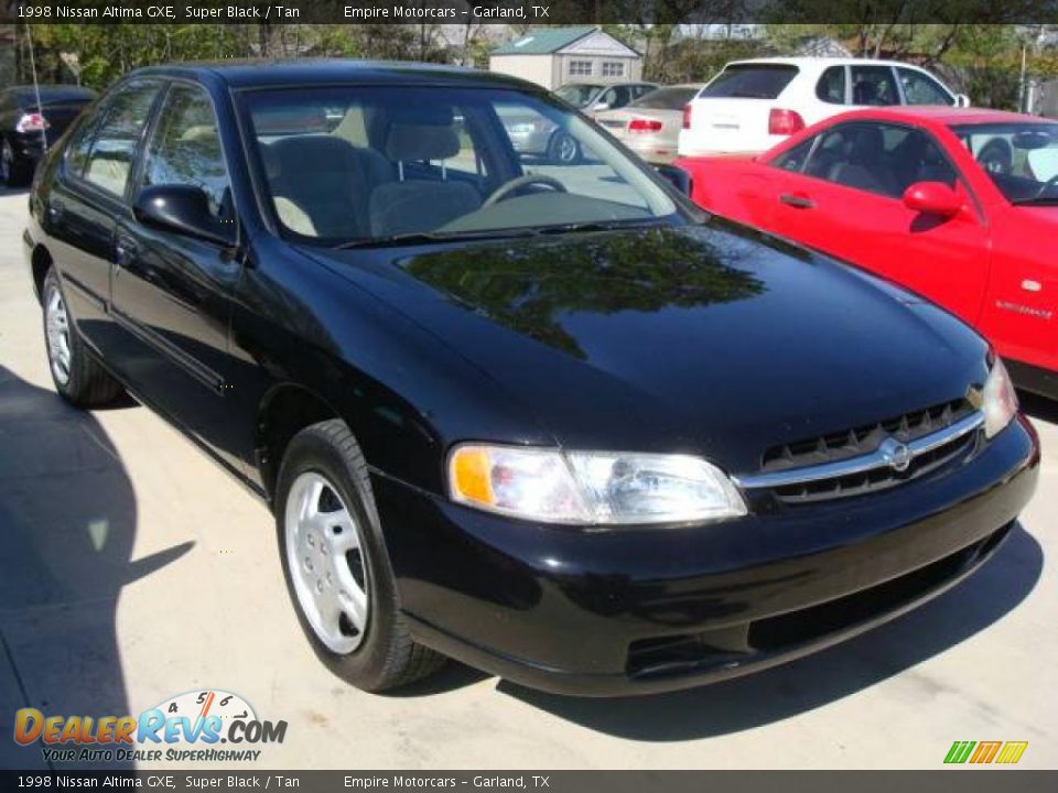 1998 Nissan Altima GXE Super Black / Tan Photo #2