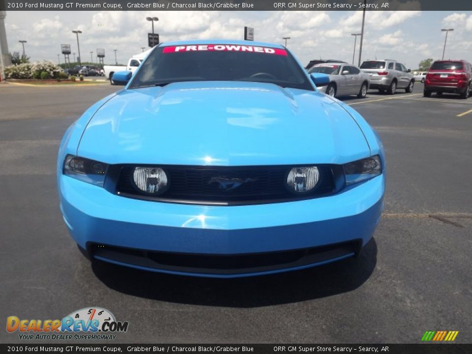 2010 Ford Mustang GT Premium Coupe Grabber Blue / Charcoal Black/Grabber Blue Photo #2