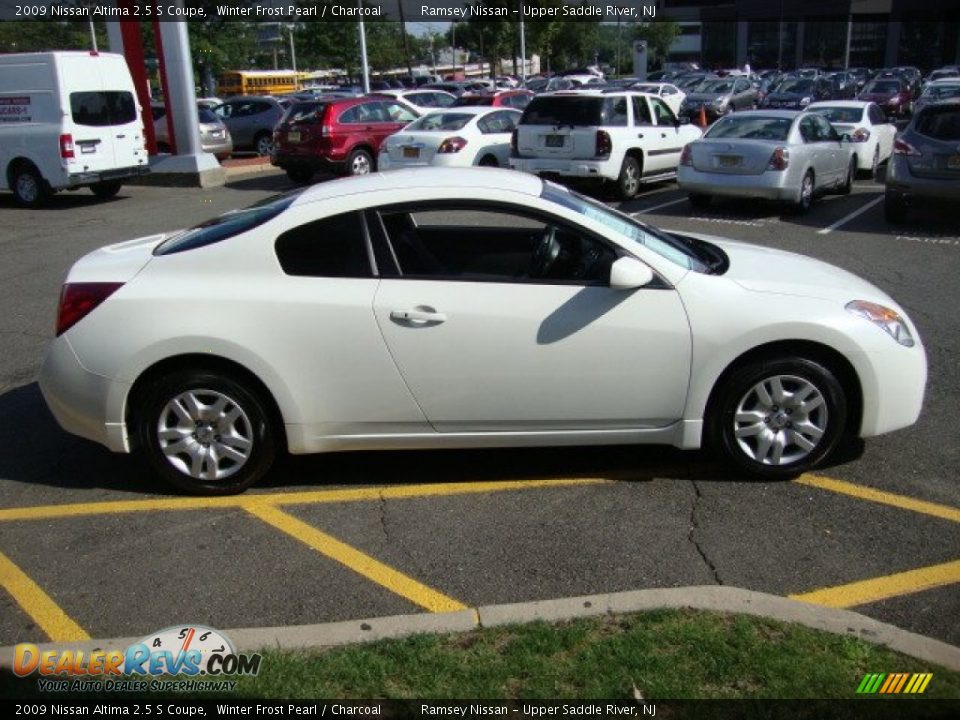 2009 Nissan Altima 2.5 S Coupe Winter Frost Pearl / Charcoal Photo #6