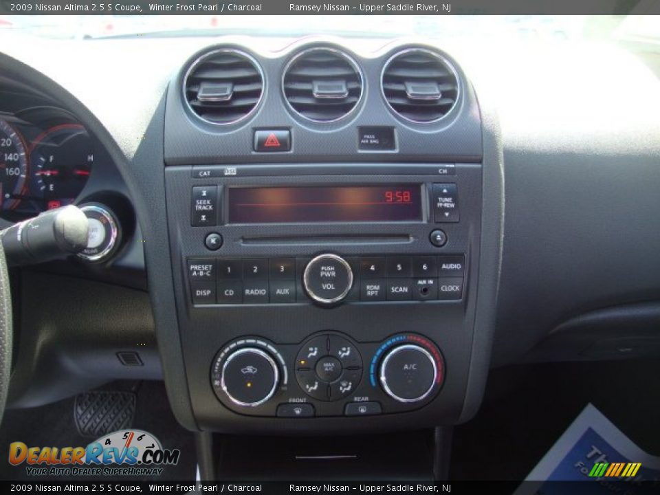 2009 Nissan Altima 2.5 S Coupe Winter Frost Pearl / Charcoal Photo #13