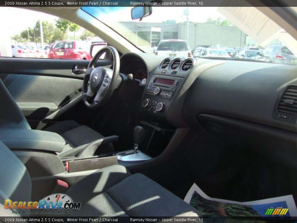 2009 Nissan Altima 2.5 S Coupe Winter Frost Pearl / Charcoal Photo #17
