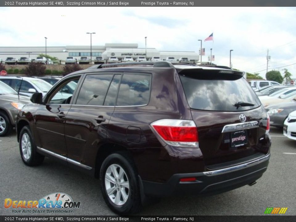 2012 Toyota Highlander SE 4WD Sizzling Crimson Mica / Sand Beige Photo #4