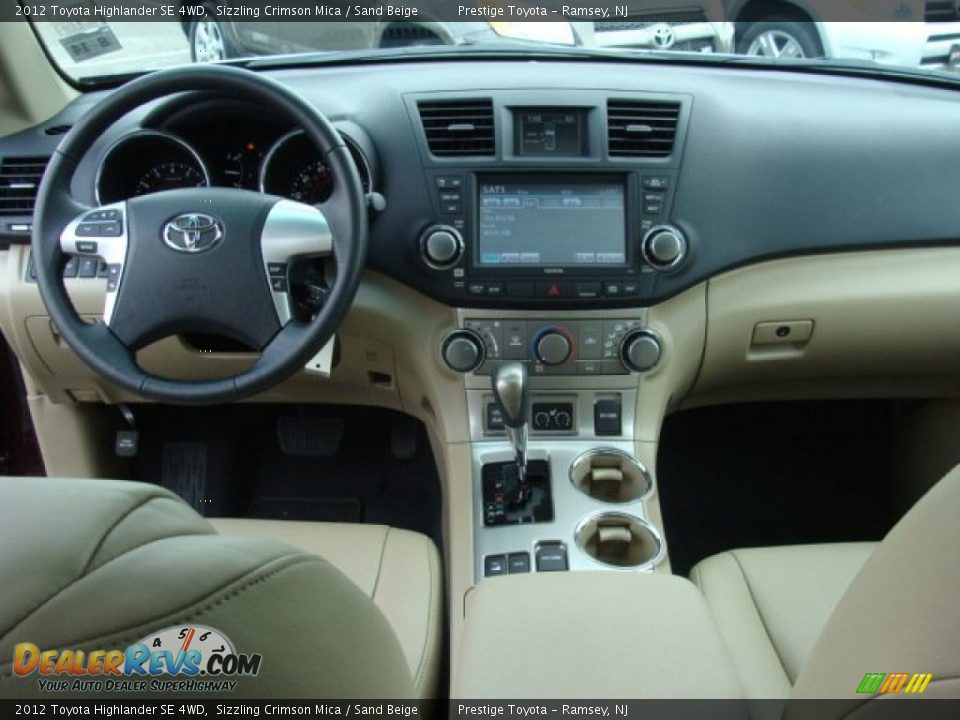 Dashboard of 2012 Toyota Highlander SE 4WD Photo #9