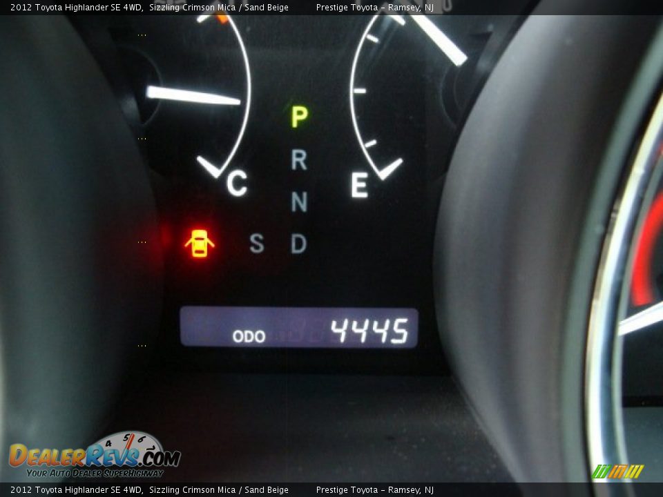 2012 Toyota Highlander SE 4WD Sizzling Crimson Mica / Sand Beige Photo #10