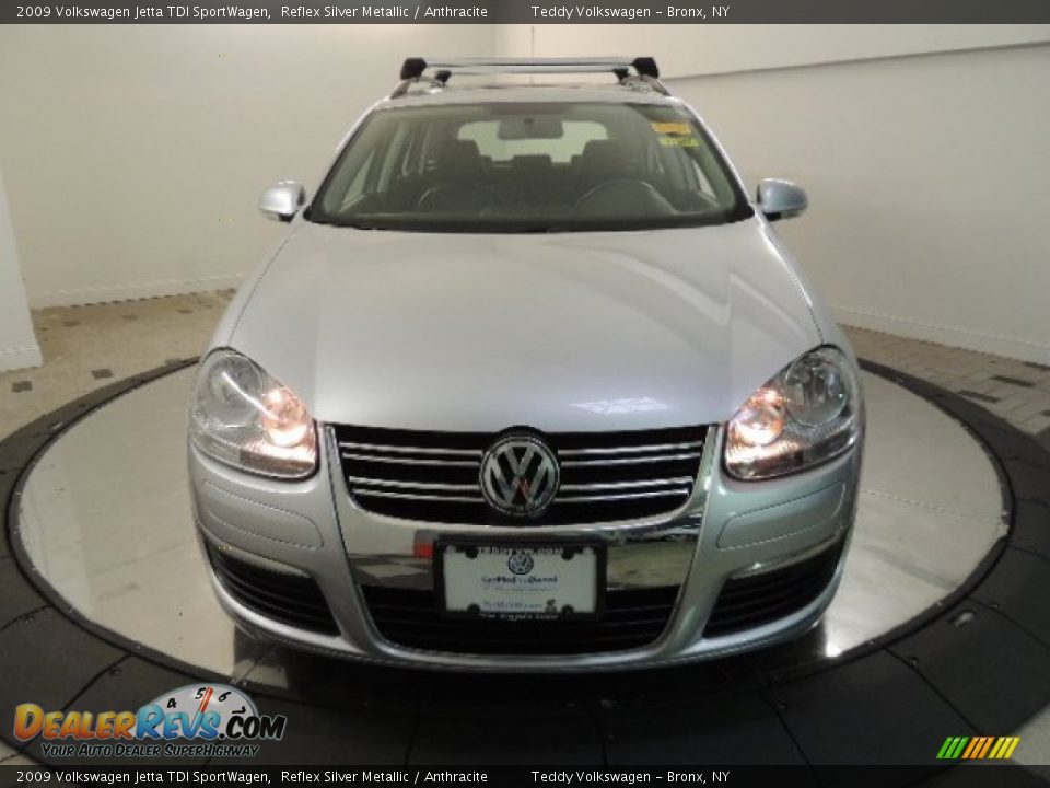 2009 Volkswagen Jetta TDI SportWagen Reflex Silver Metallic / Anthracite Photo #2