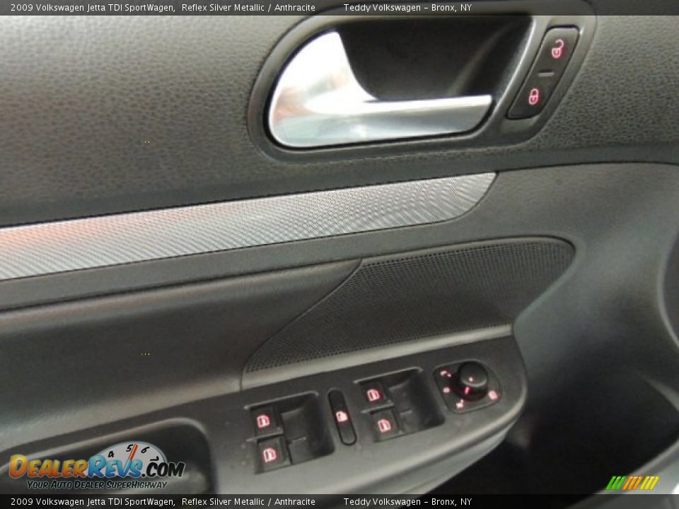 2009 Volkswagen Jetta TDI SportWagen Reflex Silver Metallic / Anthracite Photo #16