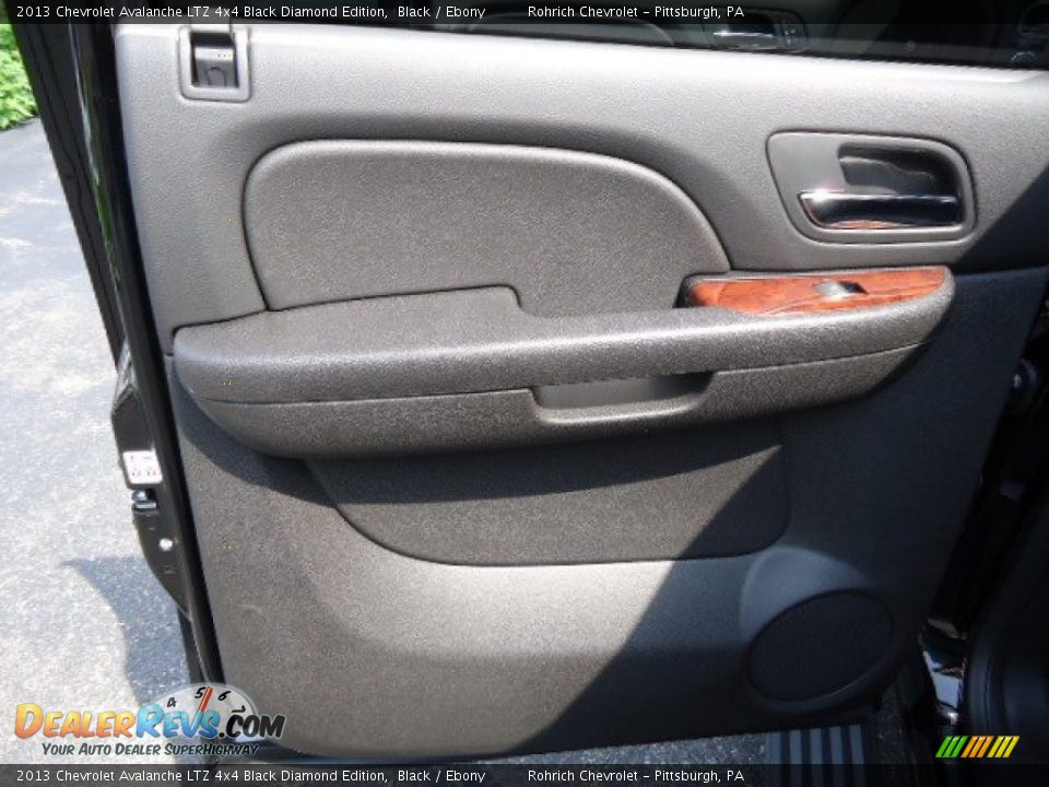 2013 Chevrolet Avalanche LTZ 4x4 Black Diamond Edition Black / Ebony Photo #14