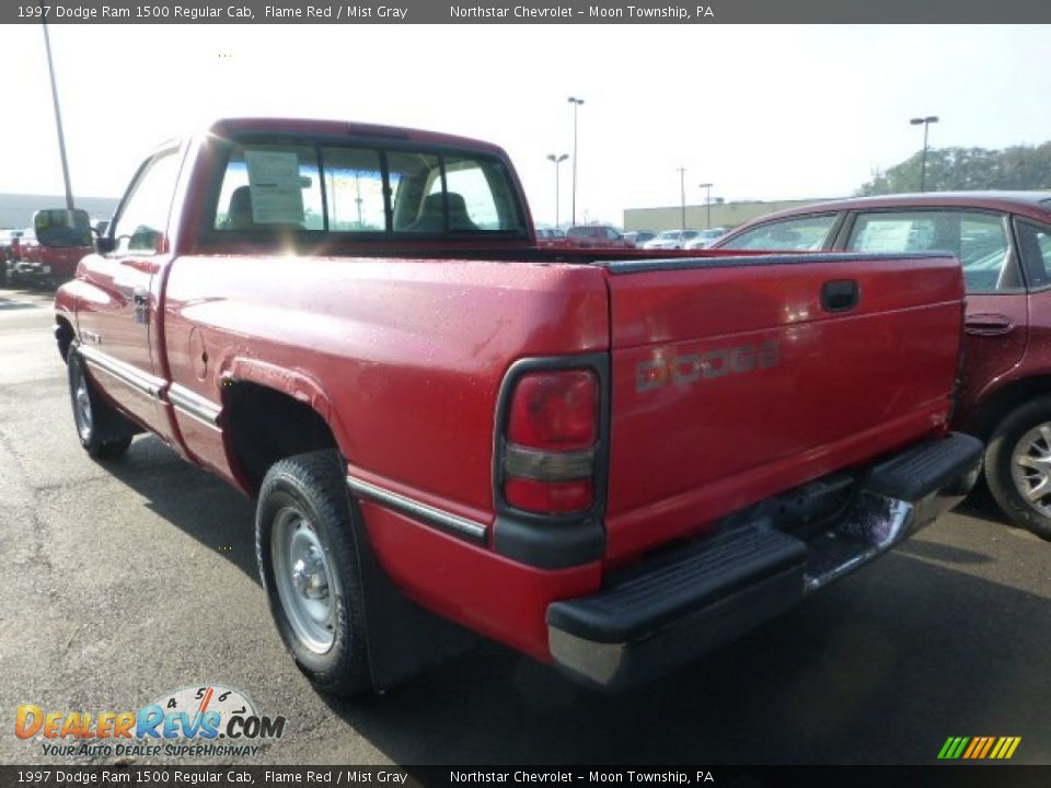 1997 Dodge Ram 1500 Regular Cab Flame Red / Mist Gray Photo #3