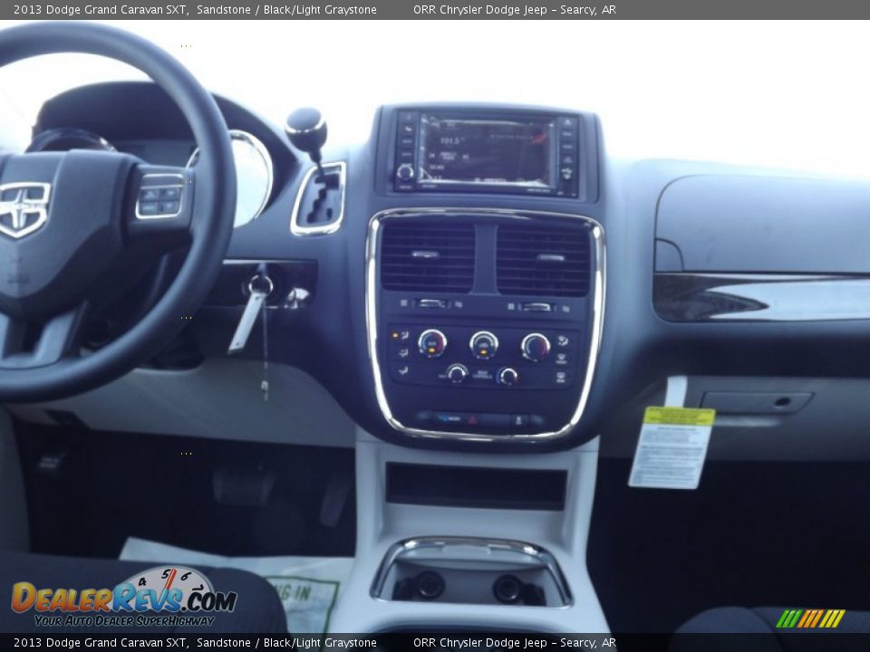 2013 Dodge Grand Caravan SXT Sandstone / Black/Light Graystone Photo #10