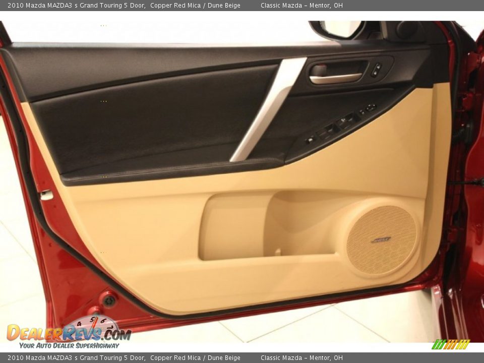 Door Panel of 2010 Mazda MAZDA3 s Grand Touring 5 Door Photo #5