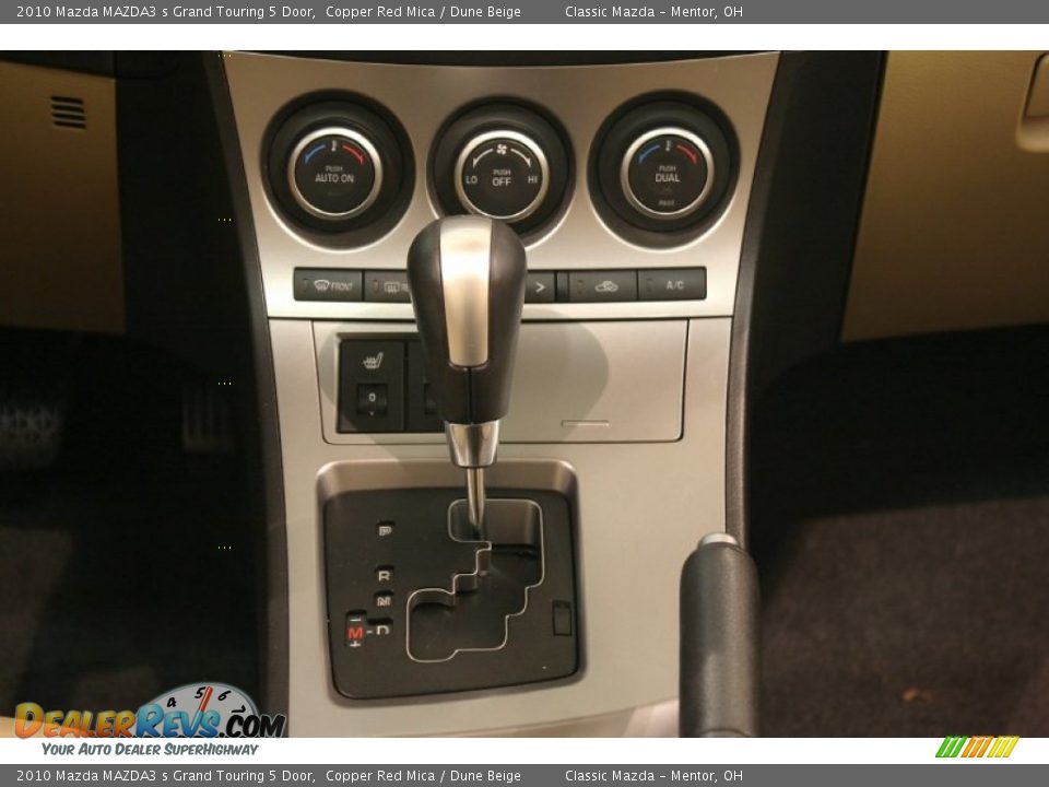 2010 Mazda MAZDA3 s Grand Touring 5 Door Shifter Photo #21