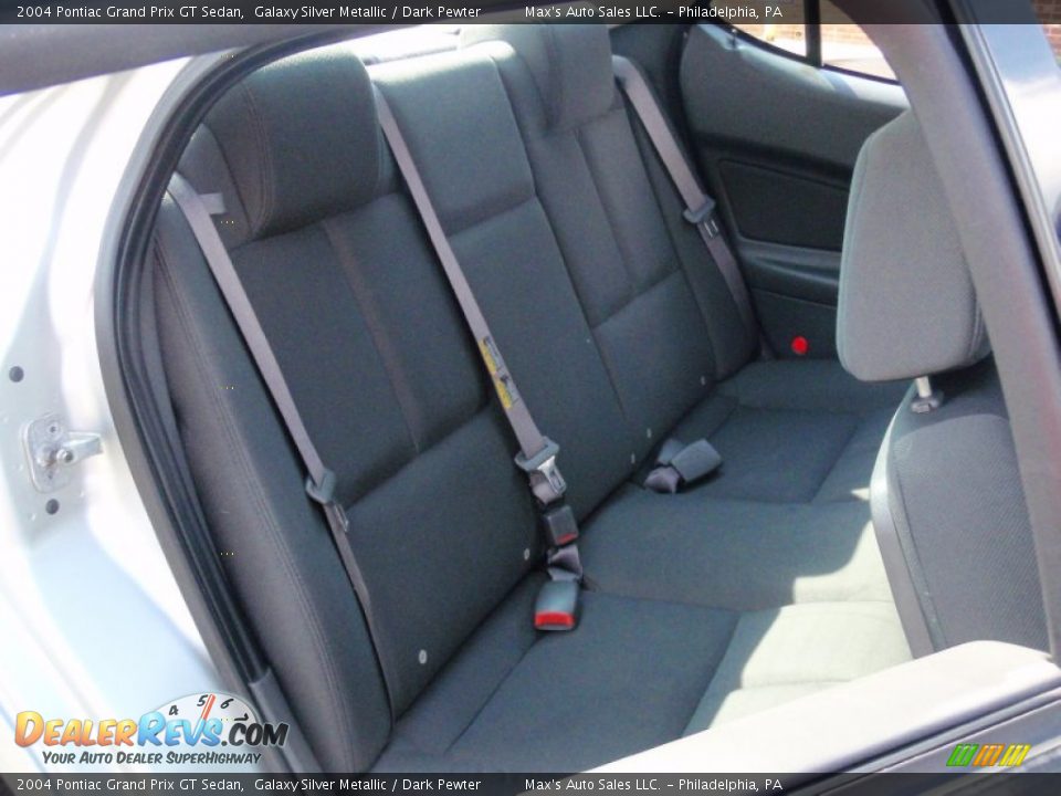 2004 Pontiac Grand Prix GT Sedan Galaxy Silver Metallic / Dark Pewter Photo #24