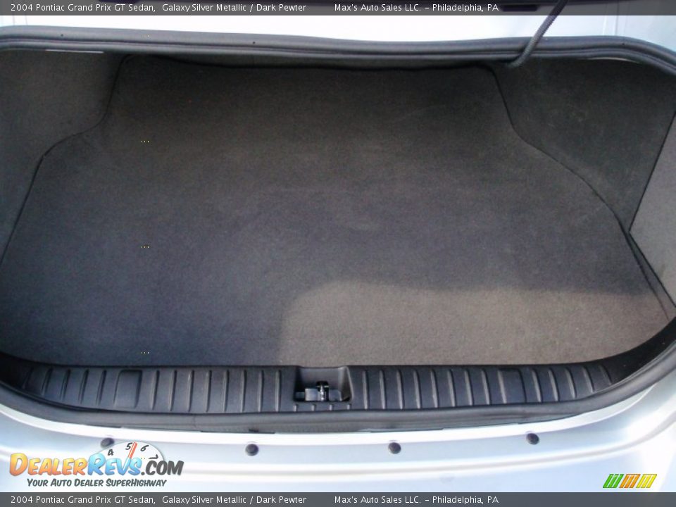2004 Pontiac Grand Prix GT Sedan Trunk Photo #35