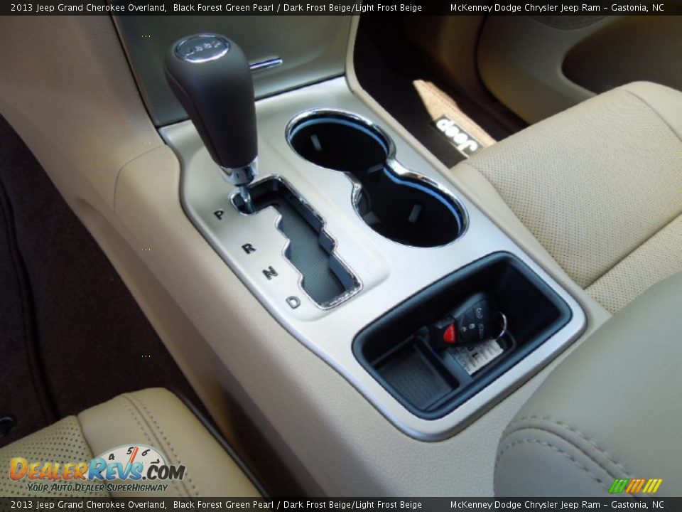 2013 Jeep Grand Cherokee Overland Shifter Photo #13