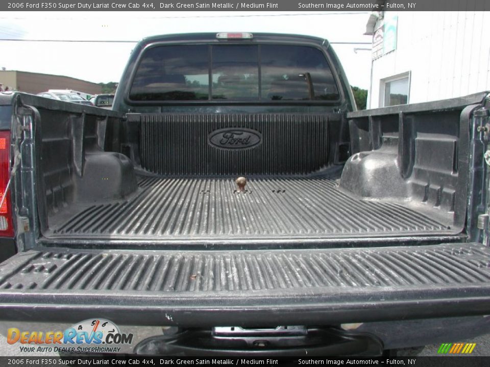 2006 Ford F350 Super Duty Lariat Crew Cab 4x4 Dark Green Satin Metallic / Medium Flint Photo #11