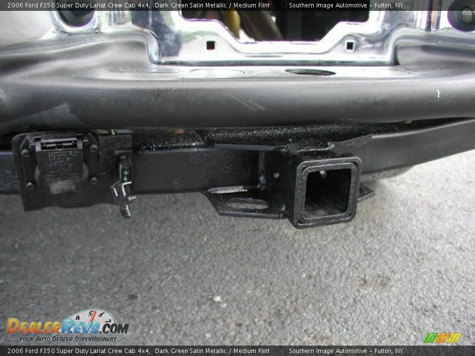 2006 Ford F350 Super Duty Lariat Crew Cab 4x4 Dark Green Satin Metallic / Medium Flint Photo #31