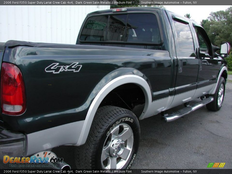 2006 Ford F350 Super Duty Lariat Crew Cab 4x4 Dark Green Satin Metallic / Medium Flint Photo #34