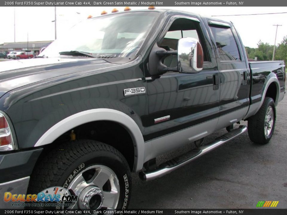 2006 Ford F350 Super Duty Lariat Crew Cab 4x4 Dark Green Satin Metallic / Medium Flint Photo #36