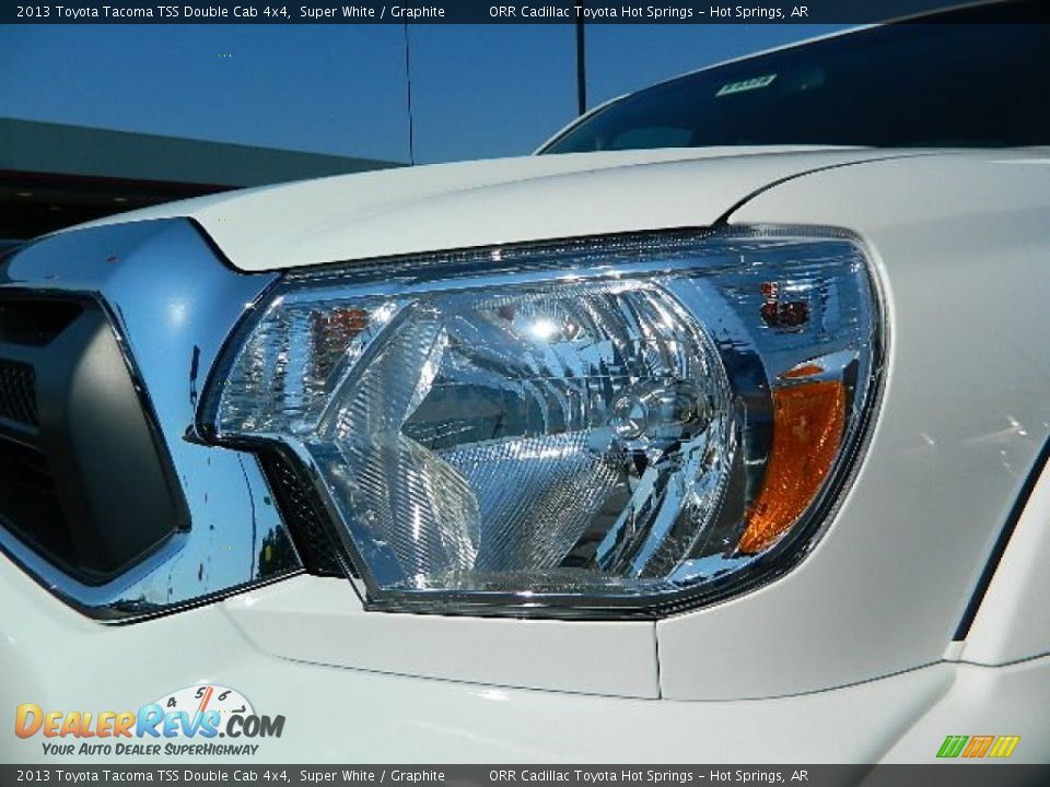 2013 Toyota Tacoma TSS Double Cab 4x4 Super White / Graphite Photo #9