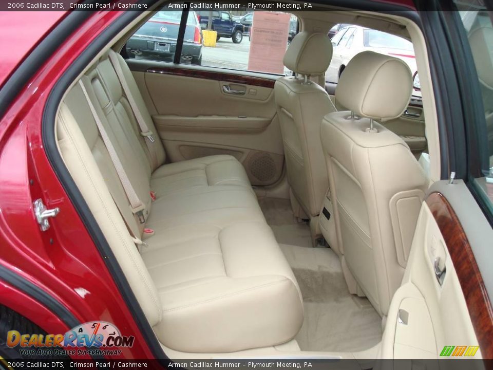 2006 Cadillac DTS Crimson Pearl / Cashmere Photo #16