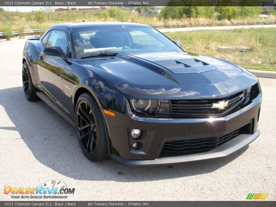 Front 3/4 View of 2013 Chevrolet Camaro ZL1 Photo #5