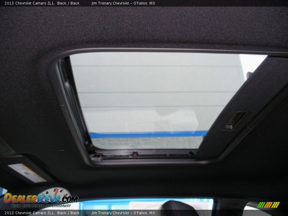 Sunroof of 2013 Chevrolet Camaro ZL1 Photo #22