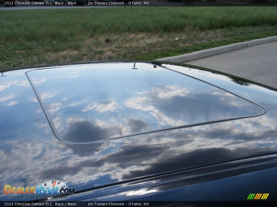 Sunroof of 2013 Chevrolet Camaro ZL1 Photo #29