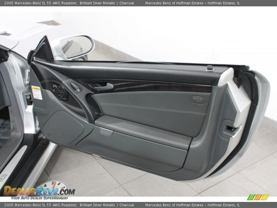 Door Panel of 2005 Mercedes-Benz SL 55 AMG Roadster Photo #13