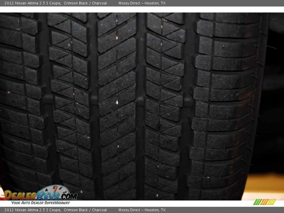 2012 Nissan Altima 2.5 S Coupe Crimson Black / Charcoal Photo #7