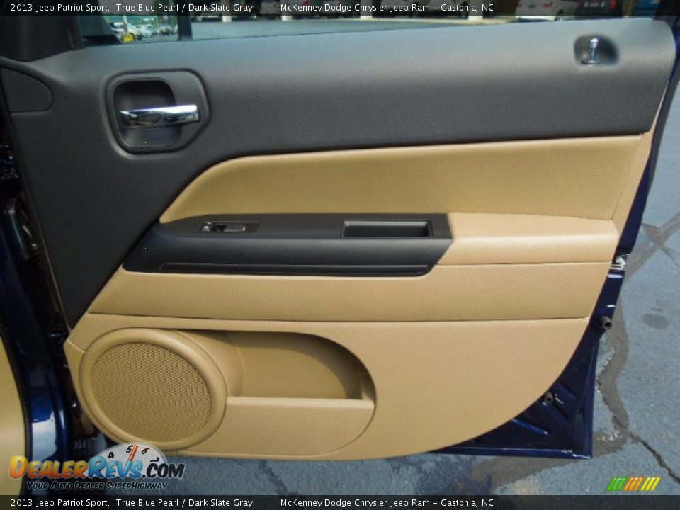 Door Panel of 2013 Jeep Patriot Sport Photo #22